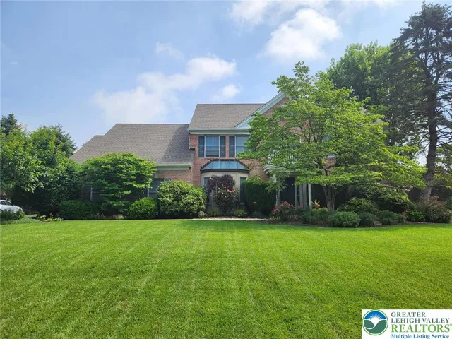 $629,900 | 2215 Apple Road, Fogelsville, PA 18051