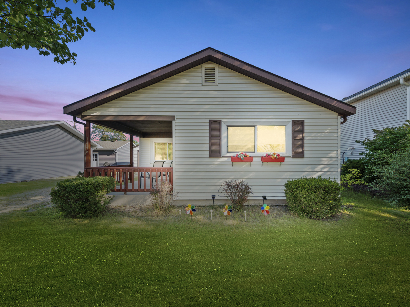 1446 Erie Street Ottawa, IL 61350 - Photo 2 of 41 a backyard of a house with seating space