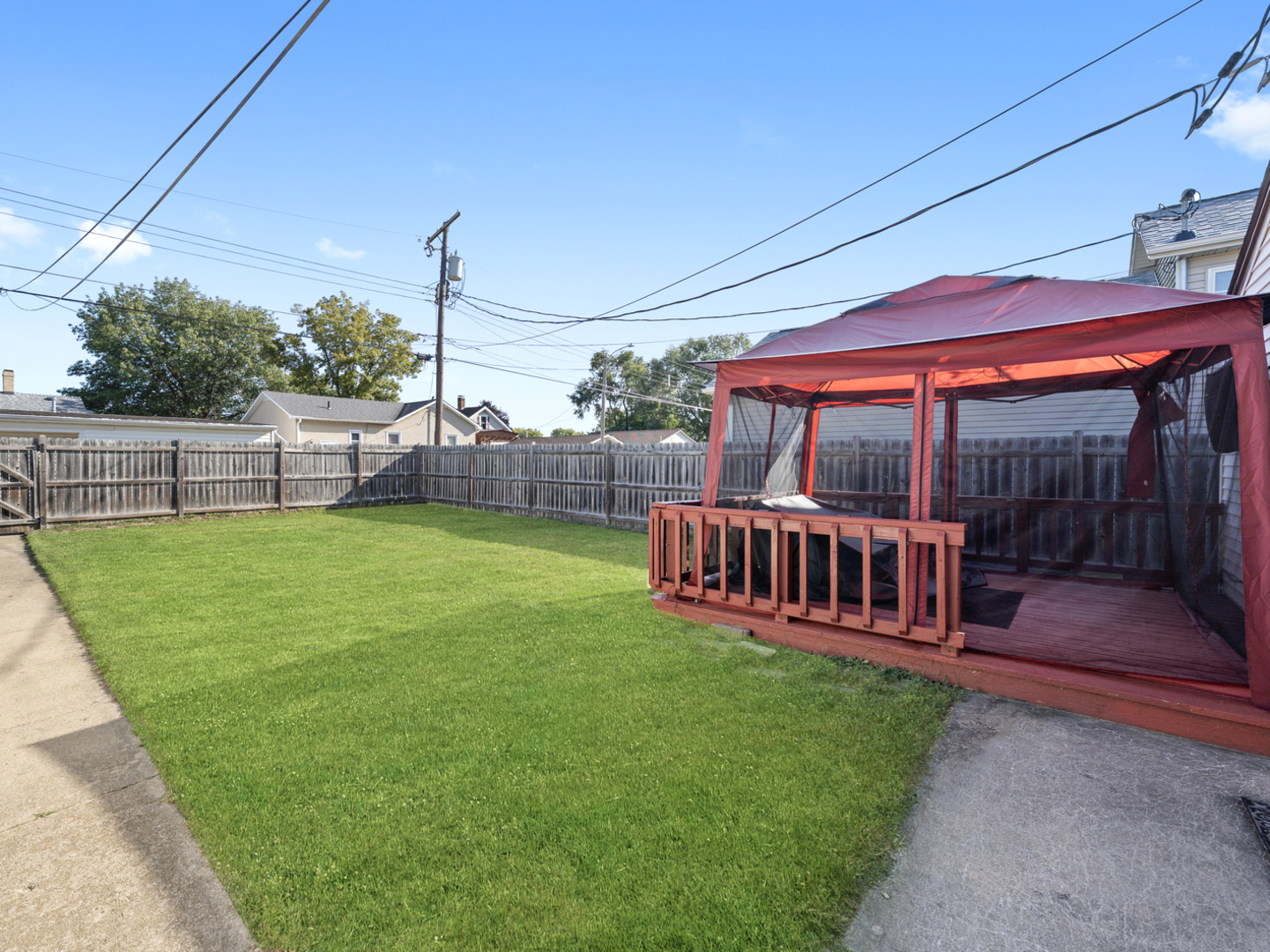 1446 Erie Street Ottawa, IL 61350 - Photo 28 of 41 a view of a deck with a big yard