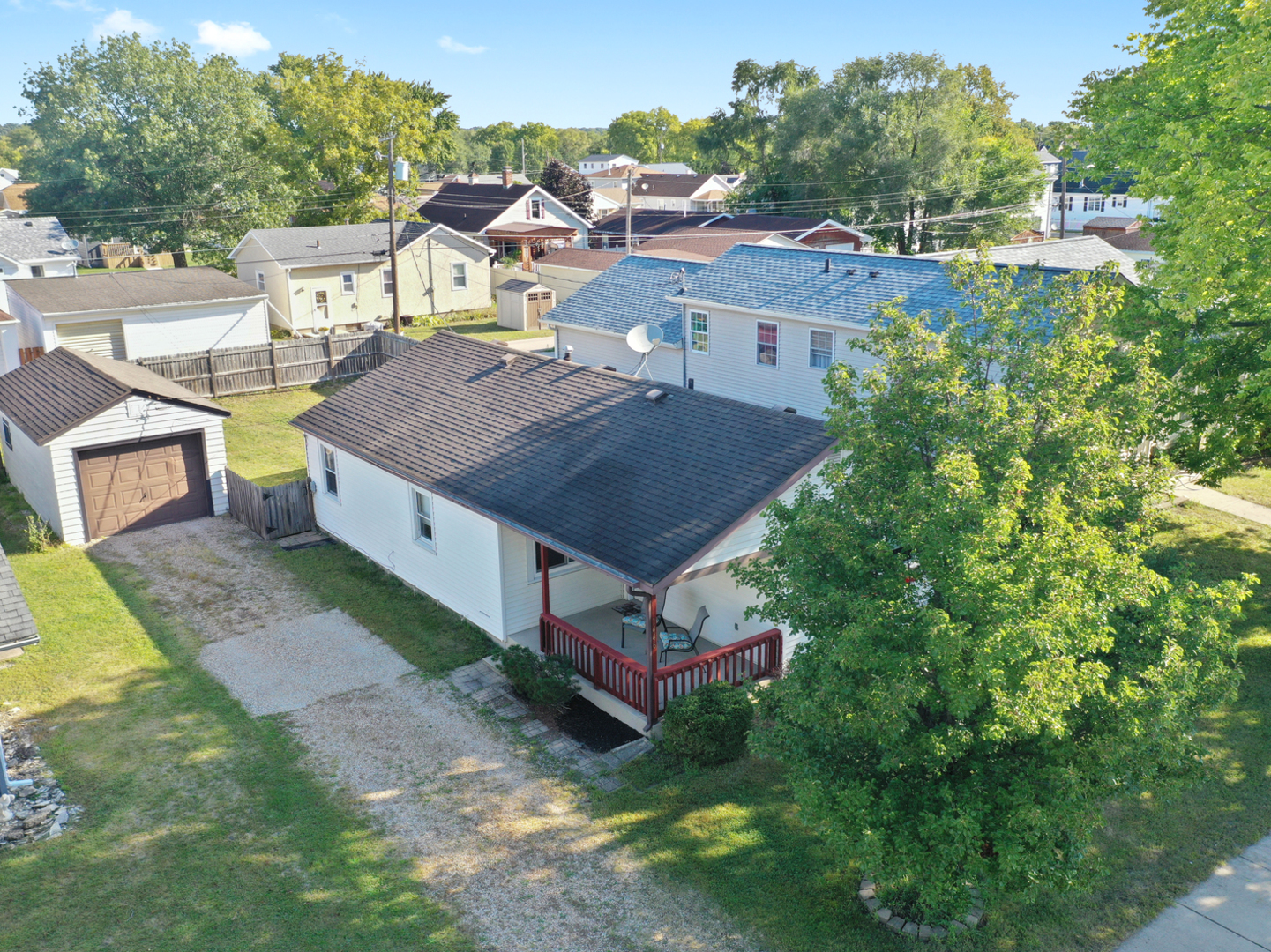 1446 Erie Street Ottawa, IL 61350 - Photo 33 of 41 an aerial view of a house with a yard table and chairs