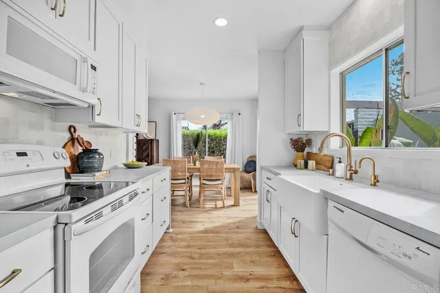 $850,000 | 7021 Estrella De Mar Road, Carlsbad, CA 92009