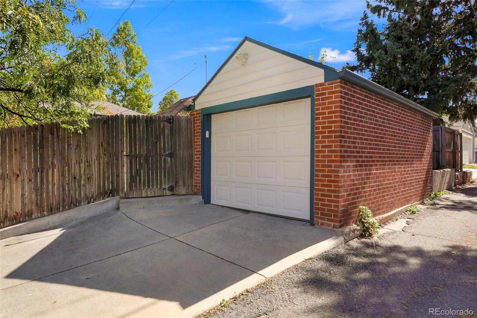 1175 Cook Street Denver, CO 80206 - Photo 38 of 42