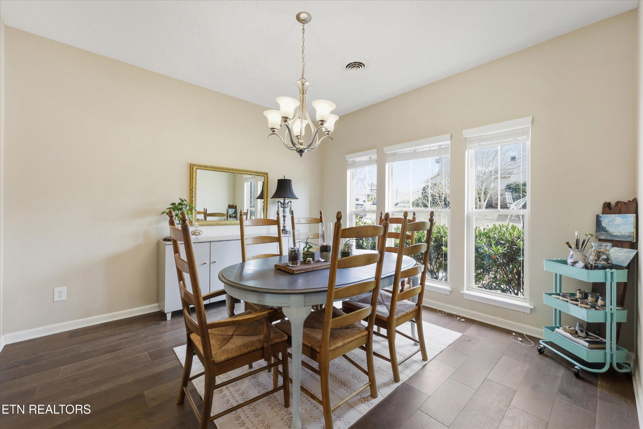 1437 Dempsey Road Knoxville, TN 37932 - Photo 4 of 39 Gallery Image 4