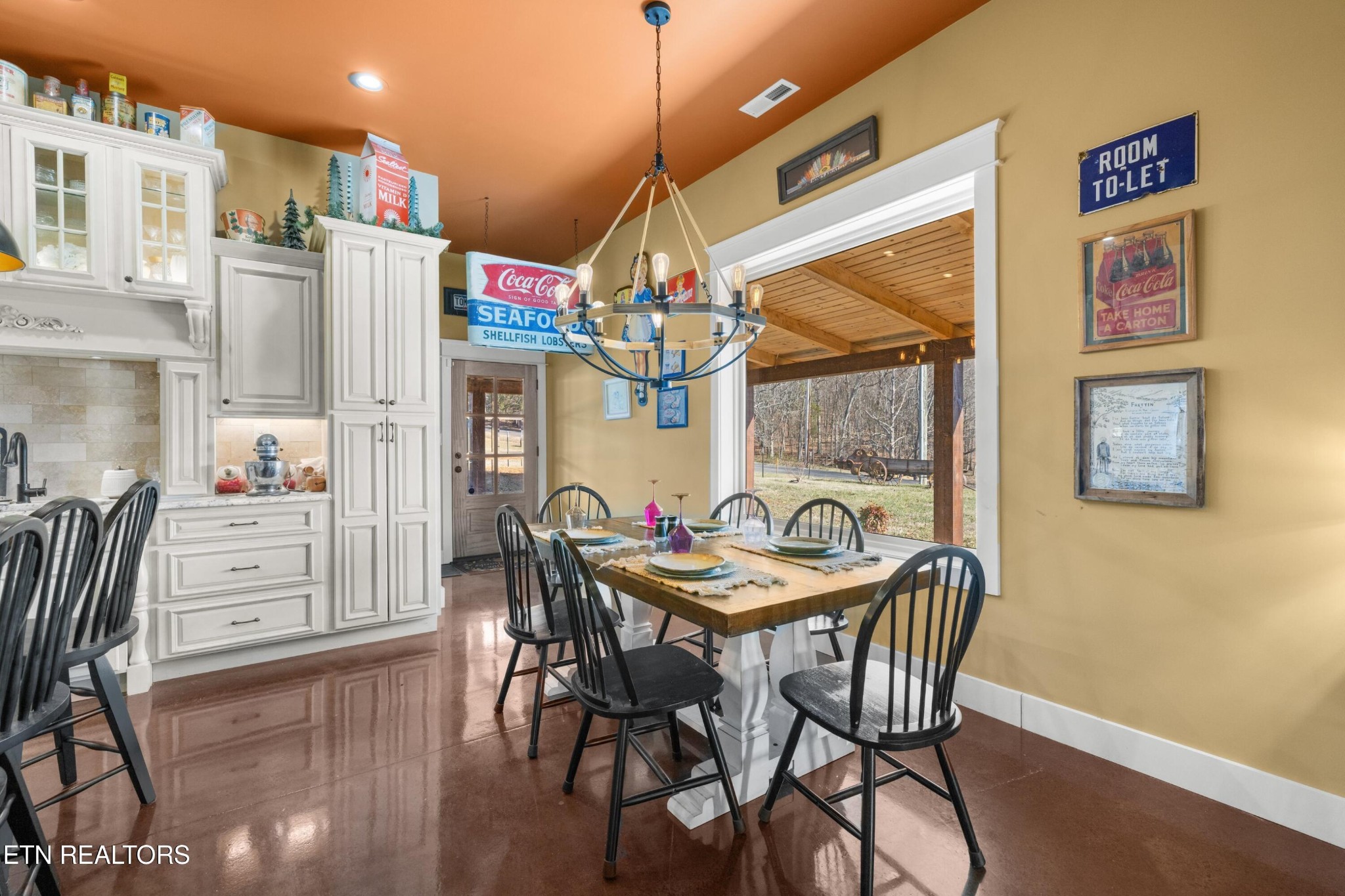 559 Morie Road Dandridge, TN 37725 - Photo 11 of 54