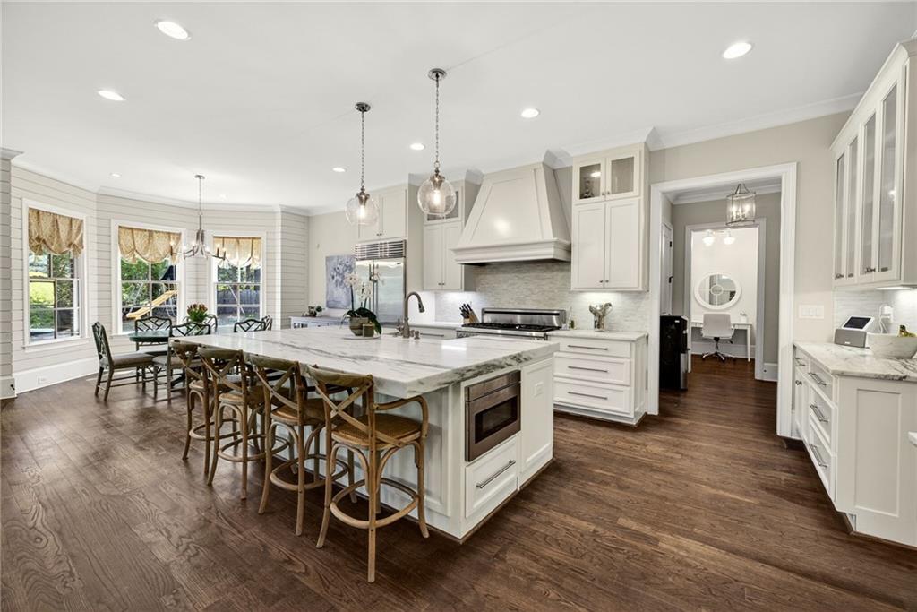 1116 Dawn View Lane Northwest Atlanta, GA 30327 - Photo 13 of 55