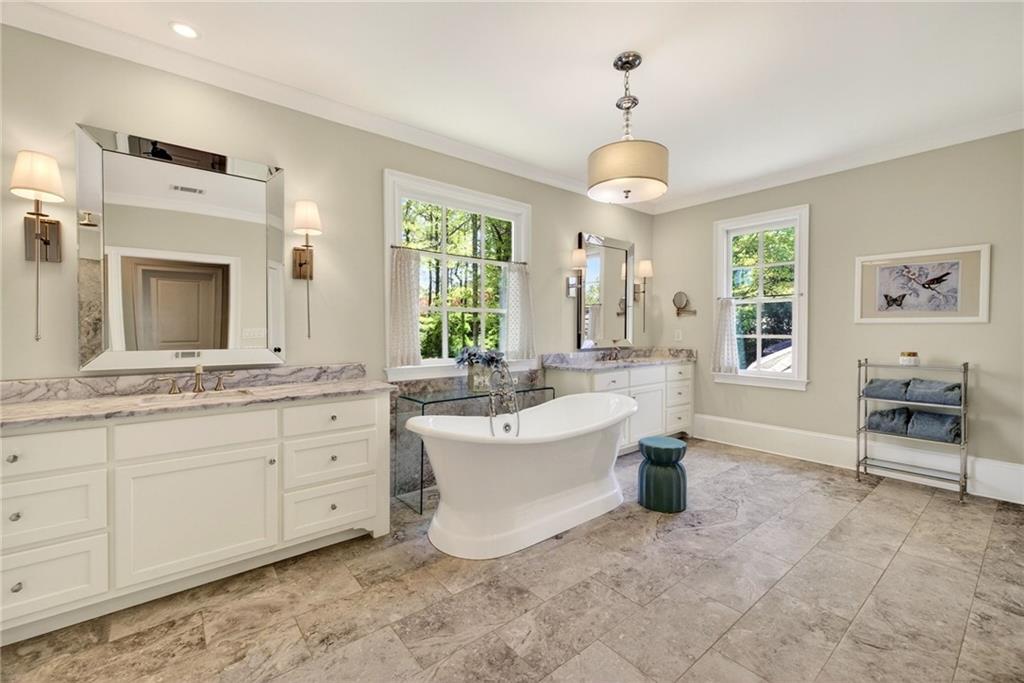 1116 Dawn View Lane Northwest Atlanta, GA 30327 - Photo 25 of 55