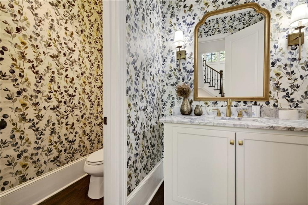 1116 Dawn View Lane Northwest Atlanta, GA 30327 - Photo 10 of 55