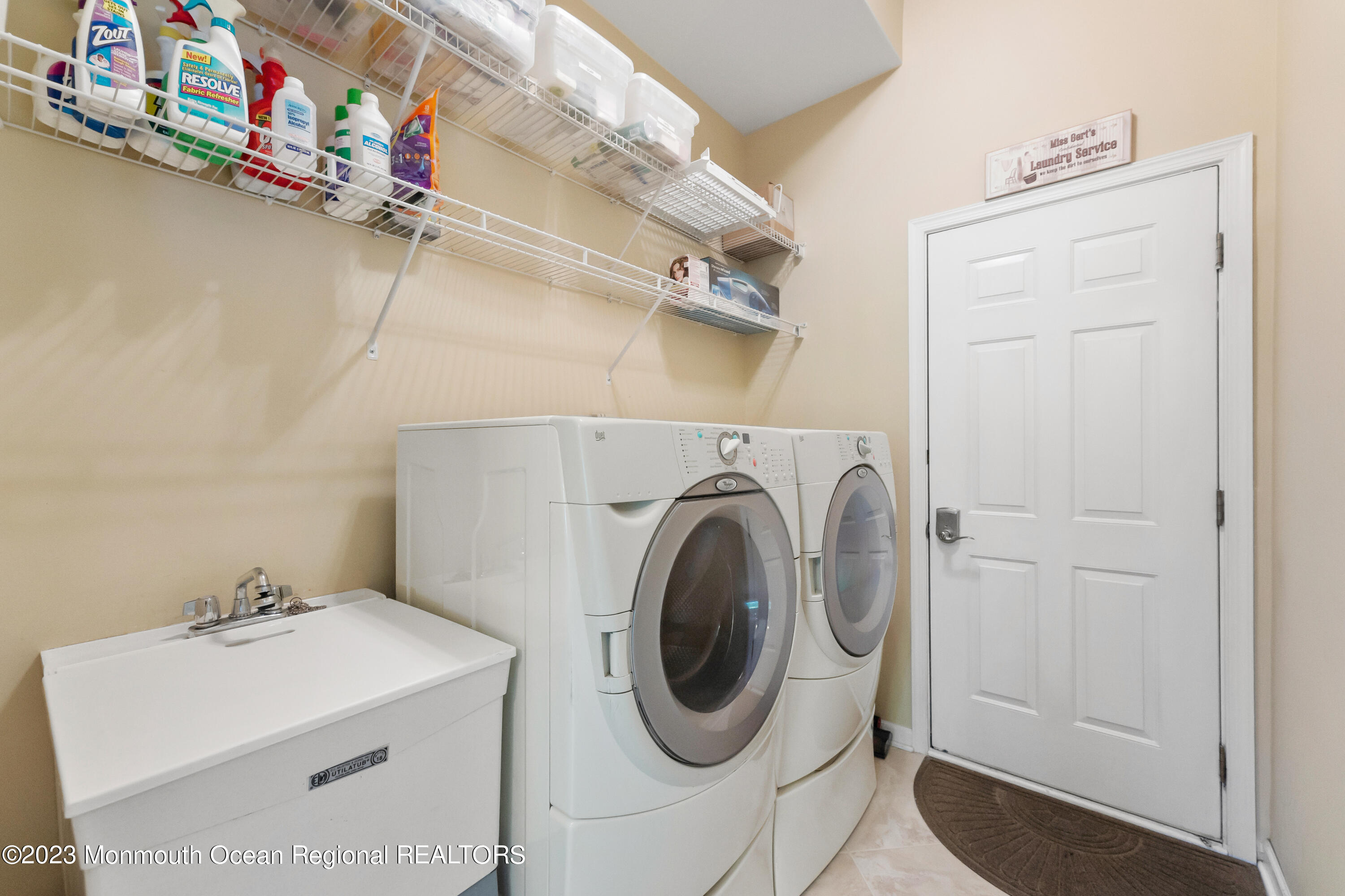 27 Carleton Drive Freehold, NJ 07728 - Photo 21 of 39 Laundry Room