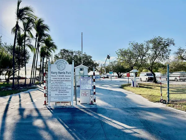 $1,850,000 | 212 Banyan Lane, Tavernier, FL 33070