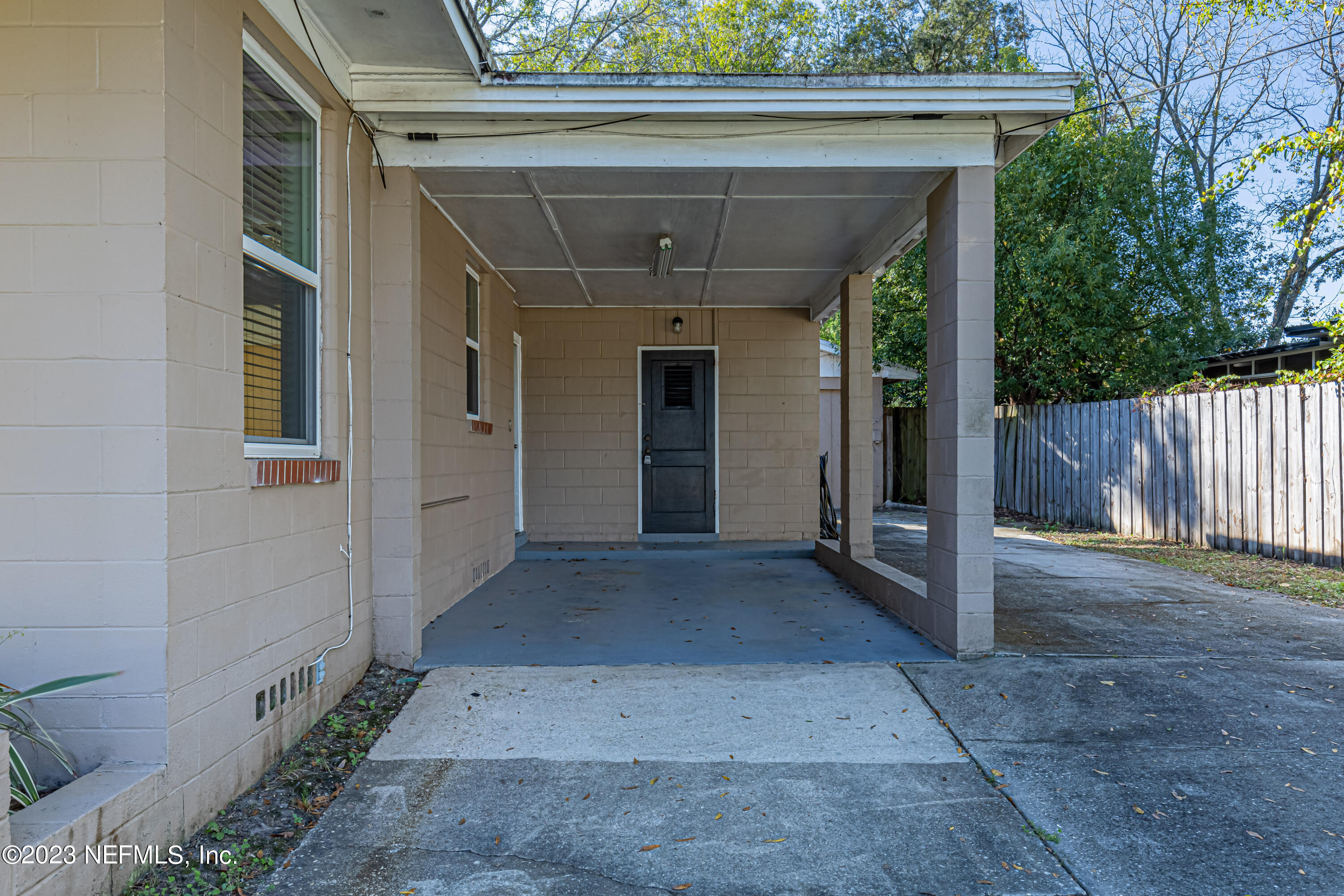 4626 Burgundy Road Jacksonville, FL 32210 - Photo 4 of 33 4