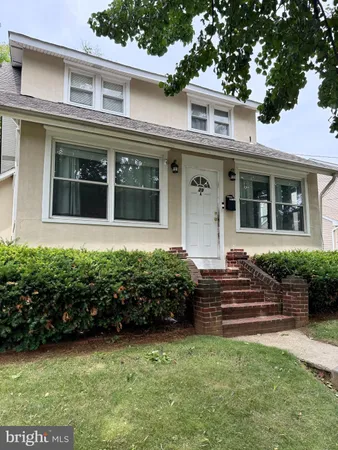$1,500 | 29 East Buckingham Avenue, Mount Ephraim, NJ 08059