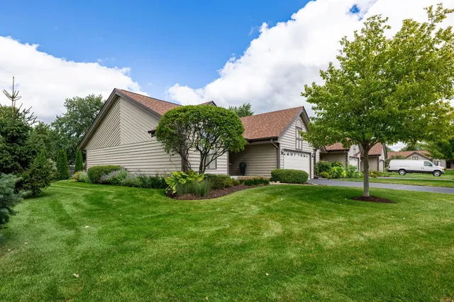 $259,900 | 6116 Palo Verde Drive, Rockford, IL 61114