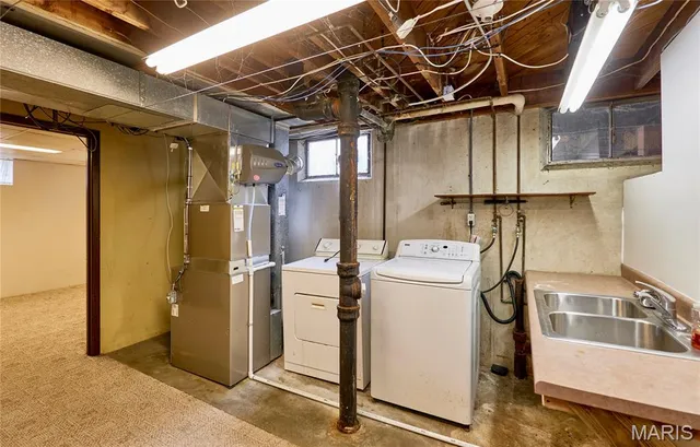 $275,000 | 9412 Lodge Pole Lane, Crestwood, MO 63126