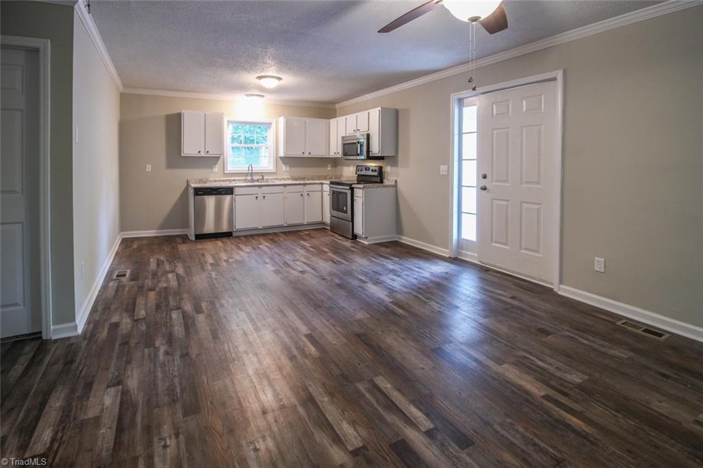 4954 Ronniedale Road Trinity, NC 27370 - Photo 6 of 12