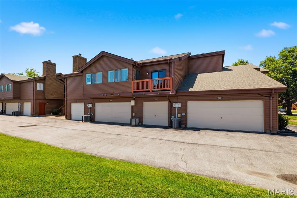 704 Hemingway Lane, Unit E Weldon Spring, MO 63304 - Photo 37 of 66
