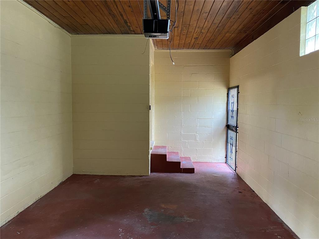 1908 West St Louis Street Tampa, FL 33607 - Photo 26 of 28 a view of empty room