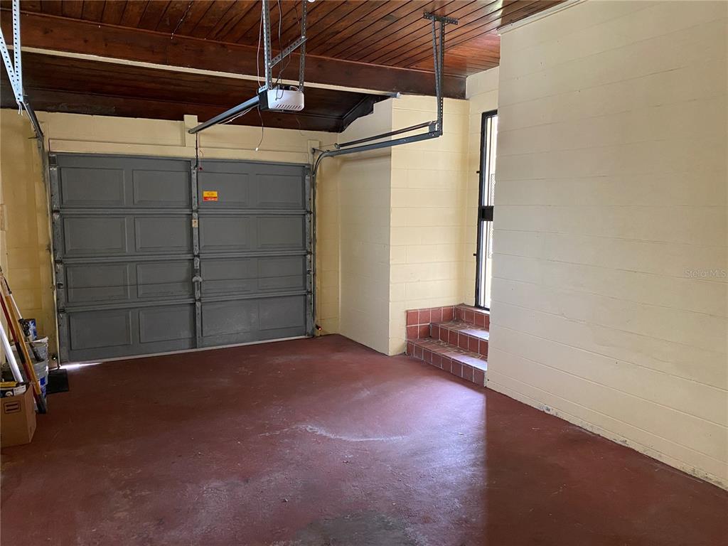 1908 West St Louis Street Tampa, FL 33607 - Photo 27 of 28 a view of empty room with an empty room