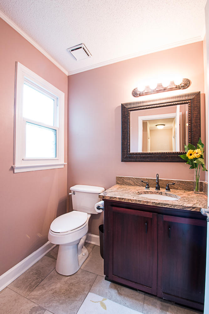 845 Detyens Road Mount Pleasant, SC 29464 - Photo 13 of 27 Half bath
