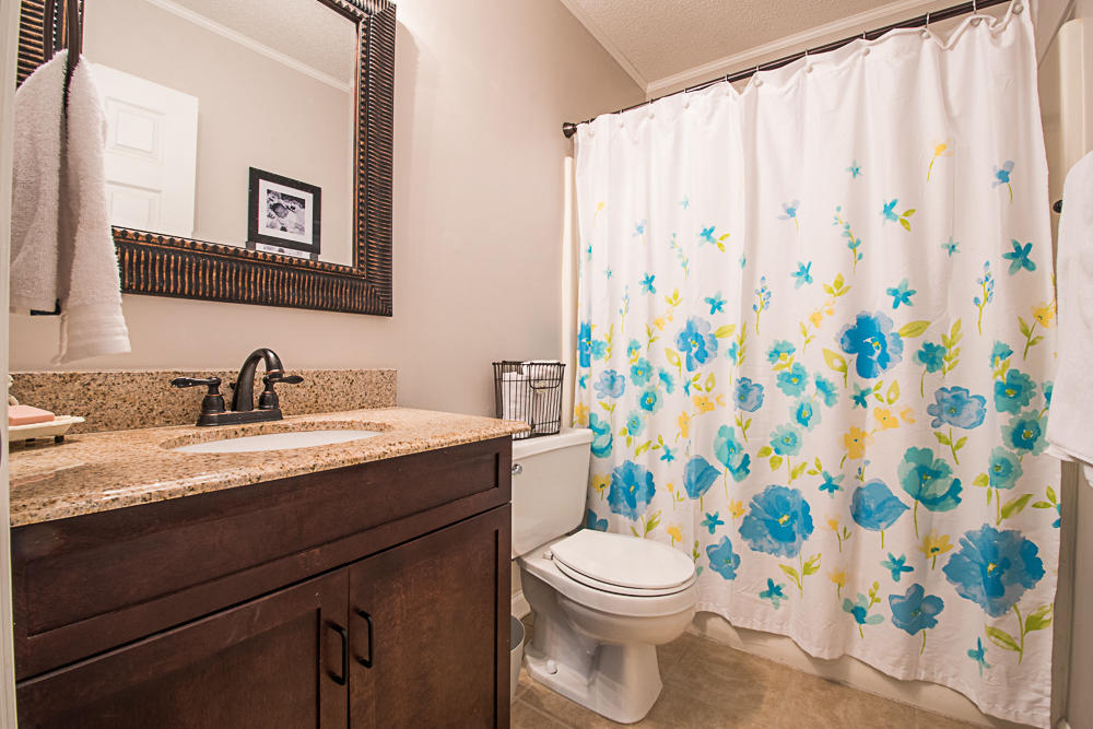 845 Detyens Road Mount Pleasant, SC 29464 - Photo 20 of 27 Hall Bath