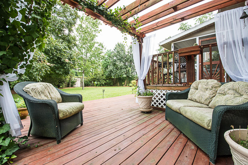 845 Detyens Road Mount Pleasant, SC 29464 - Photo 23 of 27 Back deck