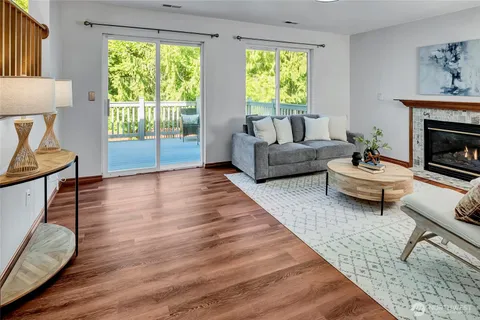 $870,000 | 4922 146th Place Southeast, Everett, WA 98208