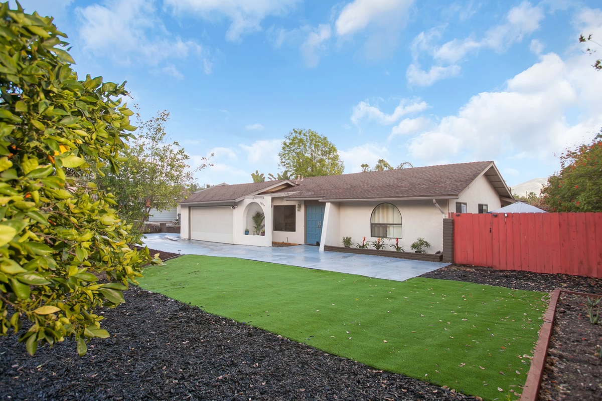 4077 Conrad Drive Spring Valley, CA 91977 - Photo 3 of 25 Gallery Image 3