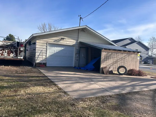 $280,000 | 549 23rd Street East, Milaca, MN 56353