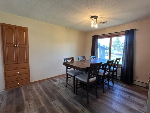 $280,000 | 549 23rd Street East, Milaca, MN 56353