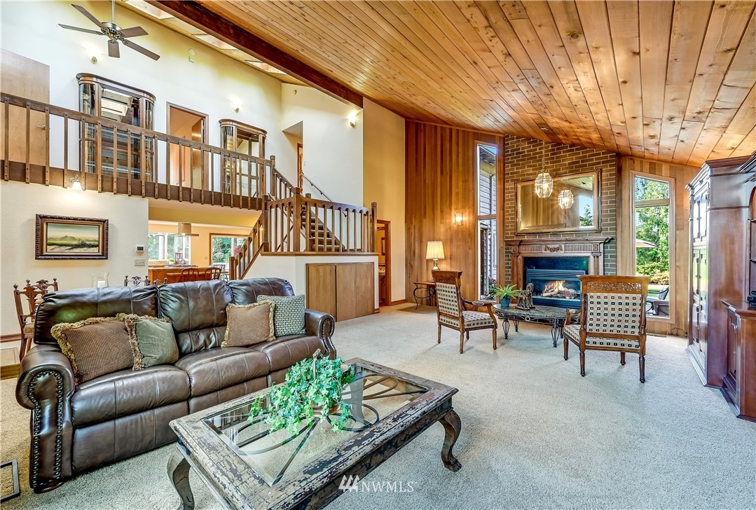 19603 Northeast Redmond Road Redmond, WA 98053 - Photo 14 of 40 Gallery Image 14