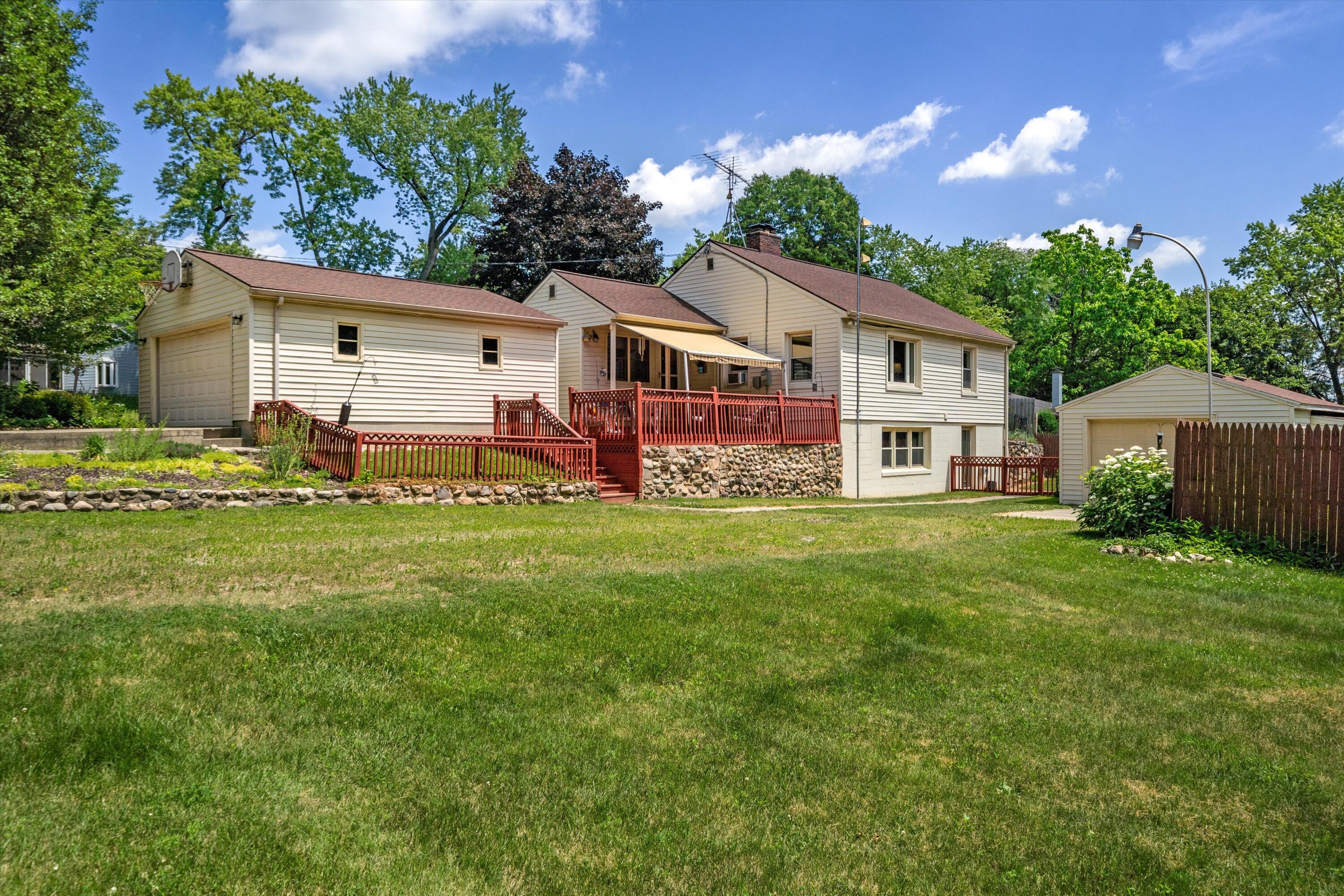 16009 Cavanaugh Lake Road Chelsea, MI 48118 - Photo 43 of 56 Rear View