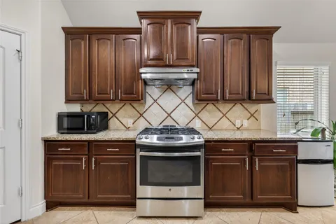 $379,900 | 22211 Slate Oaks Lane, Richmond, TX 77469