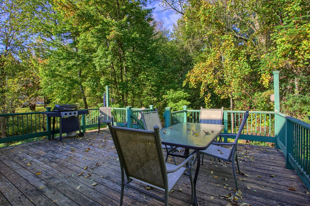 9 Mt Jefferson Road Hubbardston, MA 01452 - Photo 6 of 25 Gallery Image 6