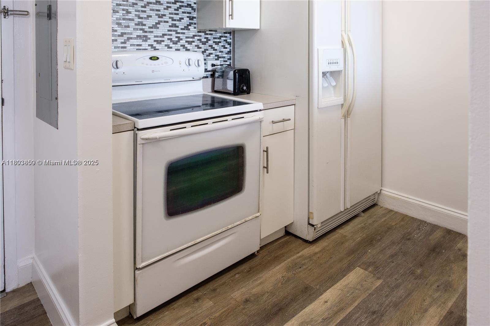 900 Southwest 8th Street, Unit 710 Miami, FL 33130 - Photo 5 of 24 Gallery Image 5