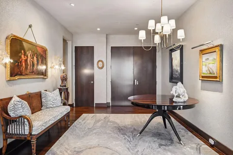 $1,295,000 | 201 South 11th Street, Unit 2500, Minneapolis, MN 55403