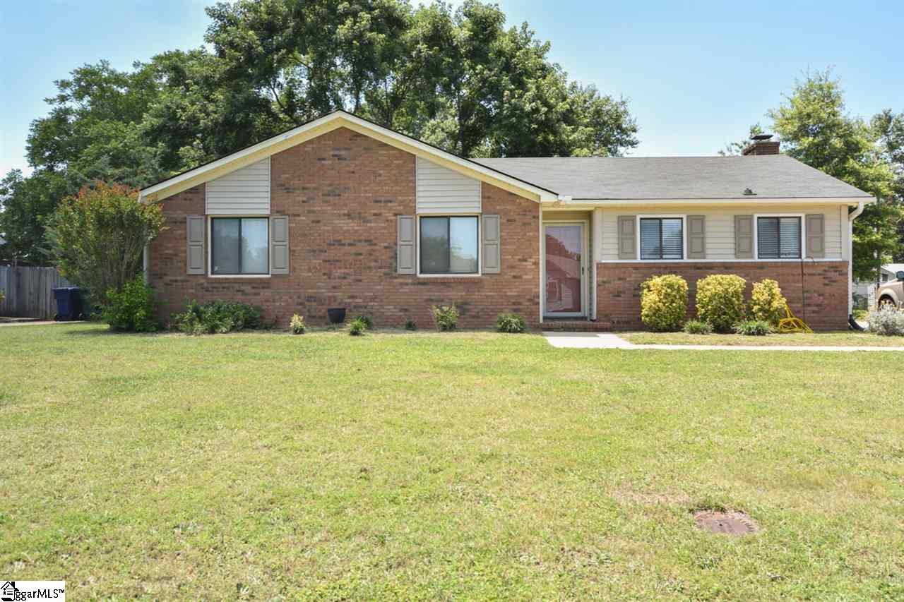 501 Brookmere Road Simpsonville, SC 29681 - Photo 1 of 20 Gallery Image 1