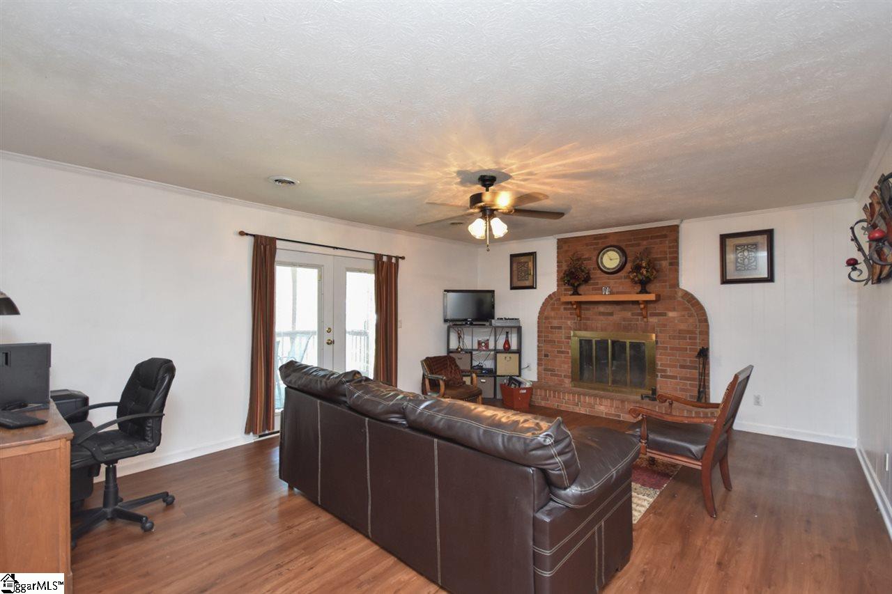501 Brookmere Road Simpsonville, SC 29681 - Photo 2 of 20 Gallery Image 2