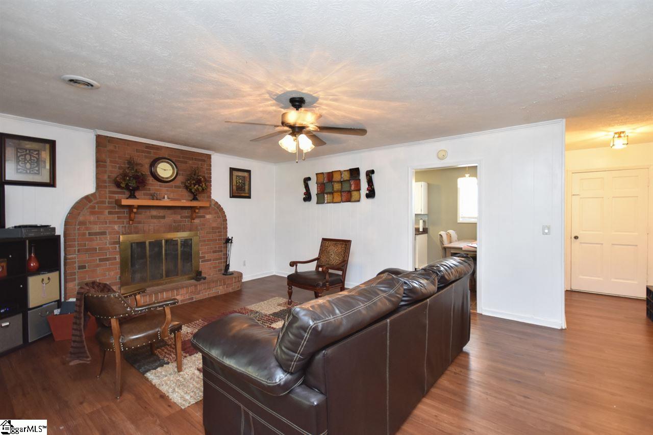501 Brookmere Road Simpsonville, SC 29681 - Photo 3 of 20 Gallery Image 3