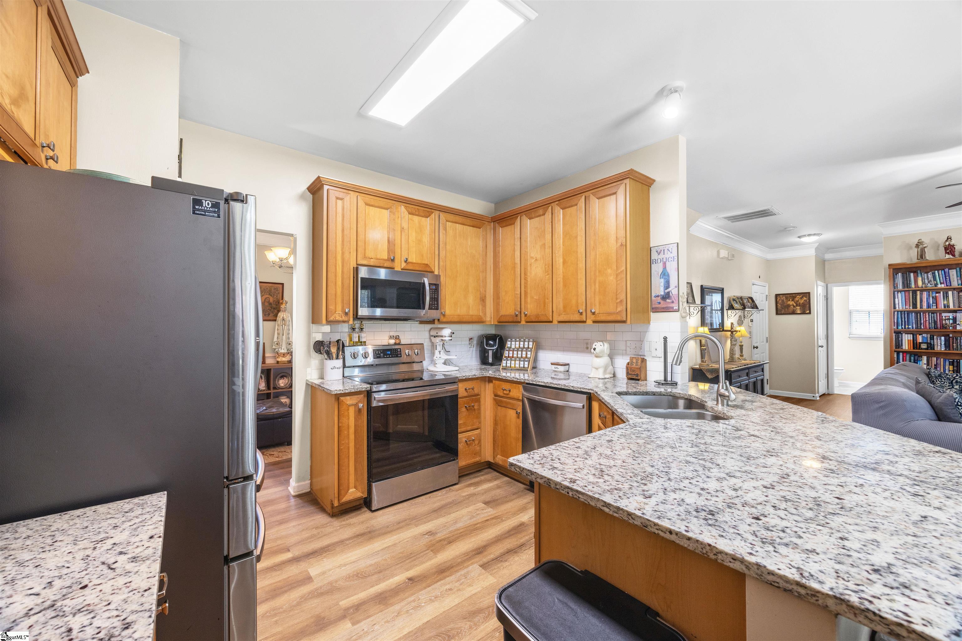 23 Sunfield Court Greer, SC 29650 - Photo 8 of 46