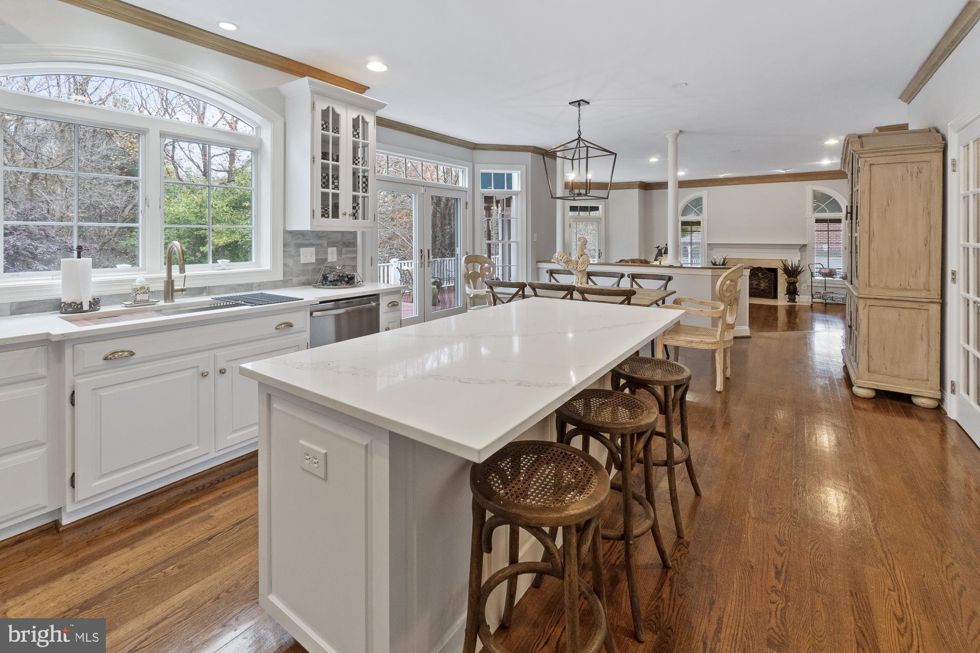 12649 High Meadow Road North Potomac, MD 20878 - Photo 35 of 79 Great sightlines to eat-in area
