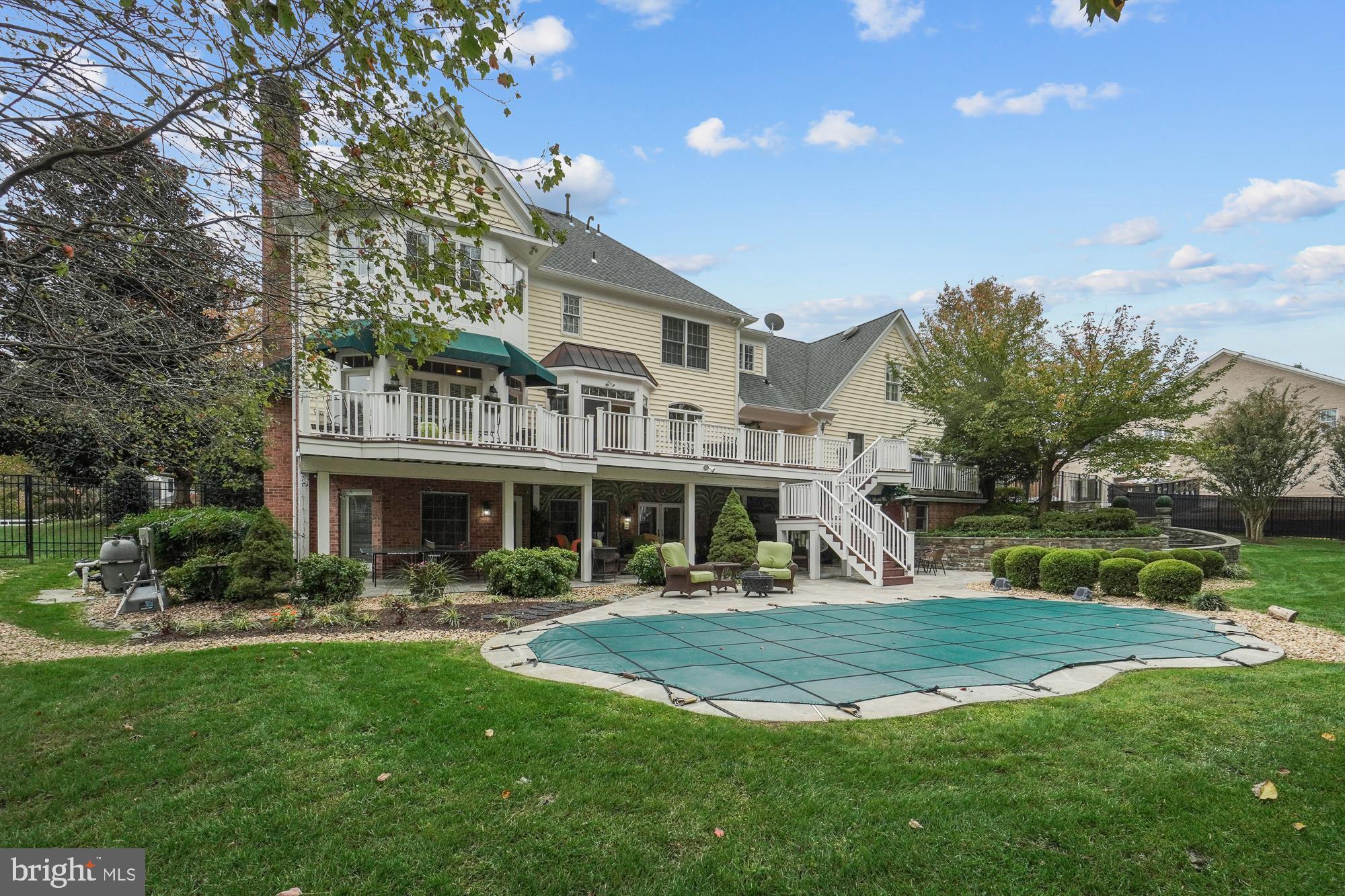 12649 High Meadow Road North Potomac, MD 20878 - Photo 10 of 79 Unbelievable two-level entertaining out back