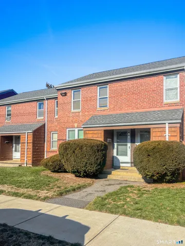 $2,200 | 163 Louisiana Avenue, Unit 163, Bridgeport, CT 06610