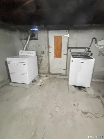 $2,200 | 163 Louisiana Avenue, Unit 163, Bridgeport, CT 06610