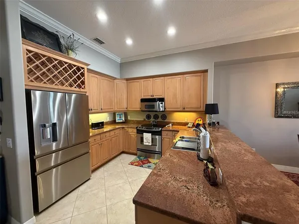 $7,000 | 10067 Gulf Boulevard, Treasure Island, FL 33706