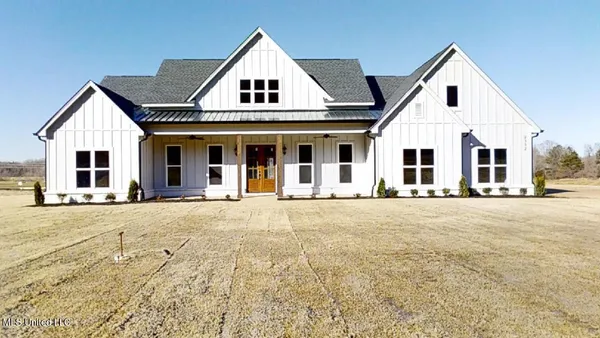 $724,900 | 6375 Hickory Hollow, Coldwater, MS 38618