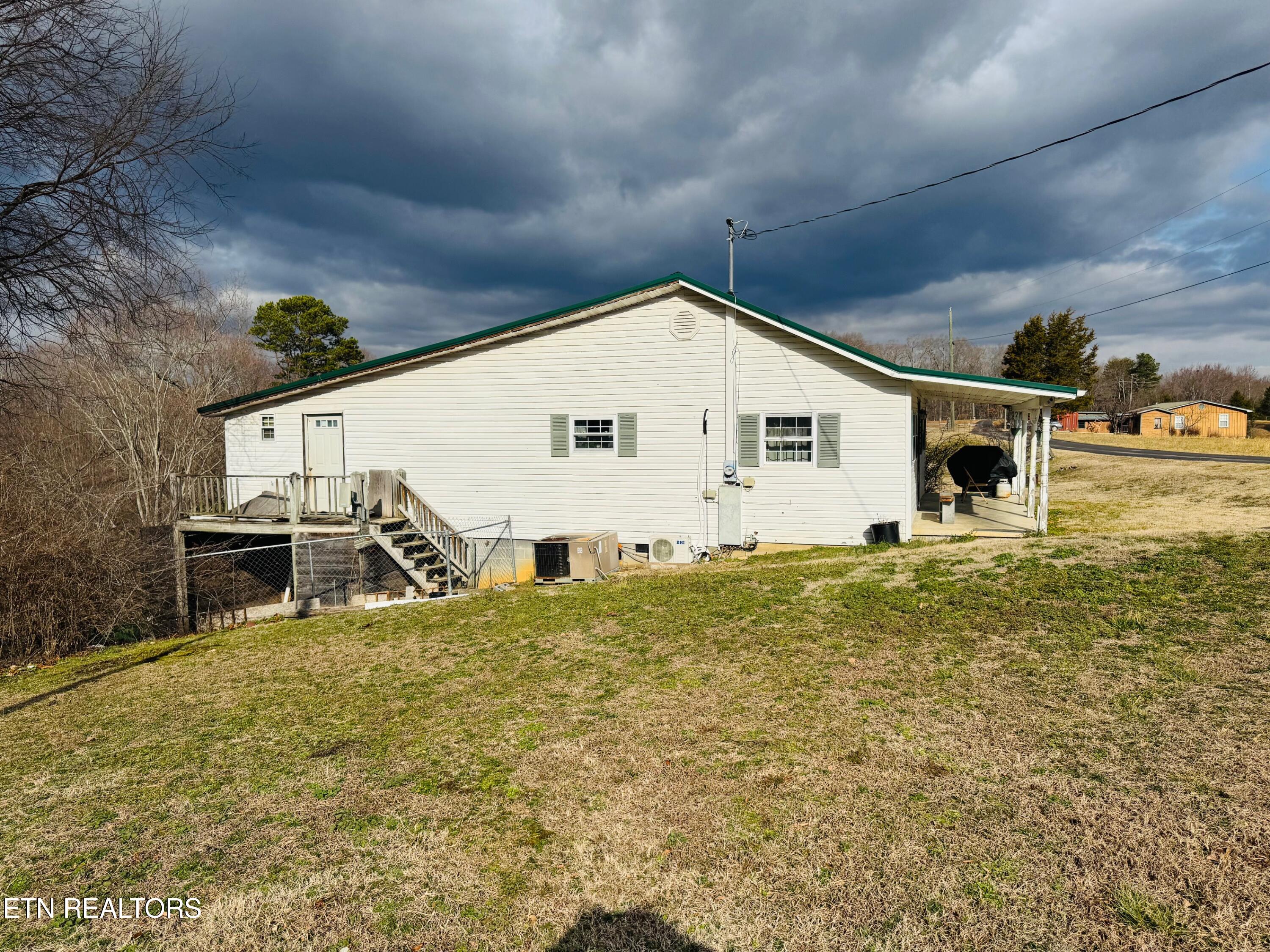 1221 Brady Road Newport, TN 37821 - Photo 2 of 34 IMG_3348