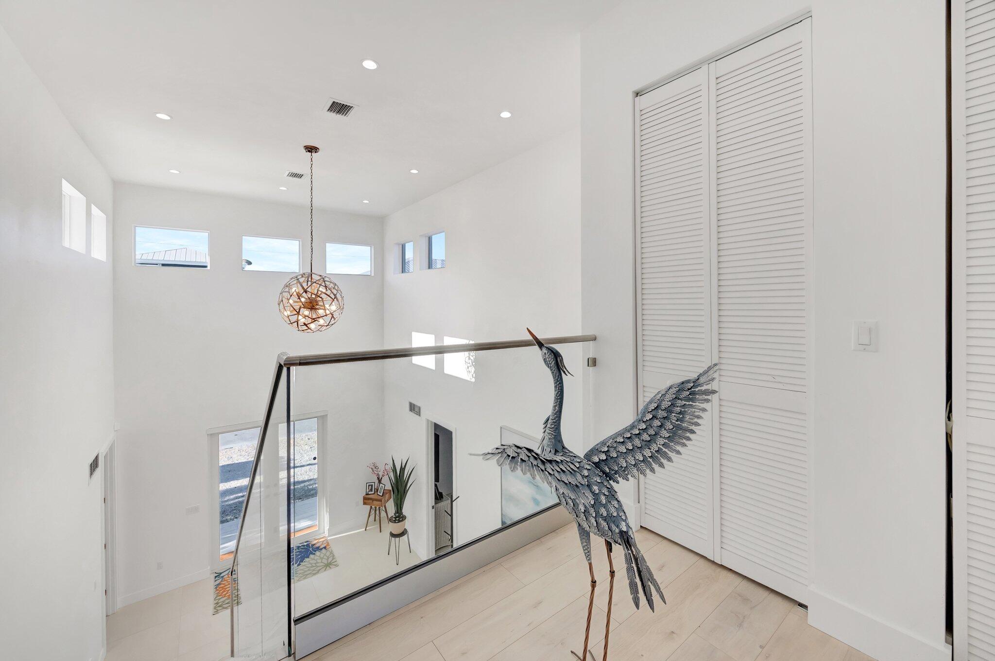 118 Pelican Road Tavernier, FL 33070 - Photo 27 of 72 Upstairs Landing (View 2)