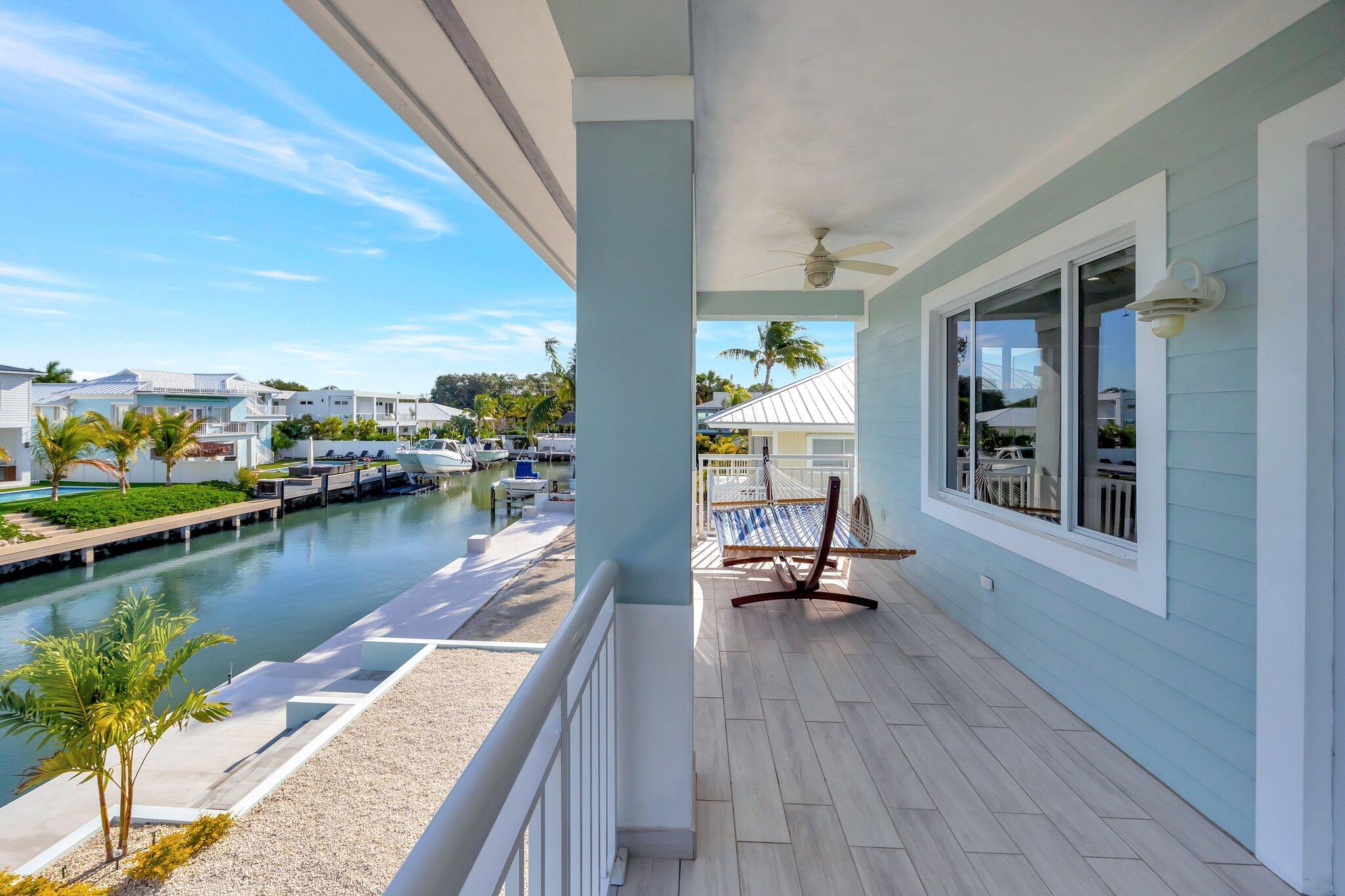 118 Pelican Road Tavernier, FL 33070 - Photo 34 of 72 Primary Bath Private Balcony