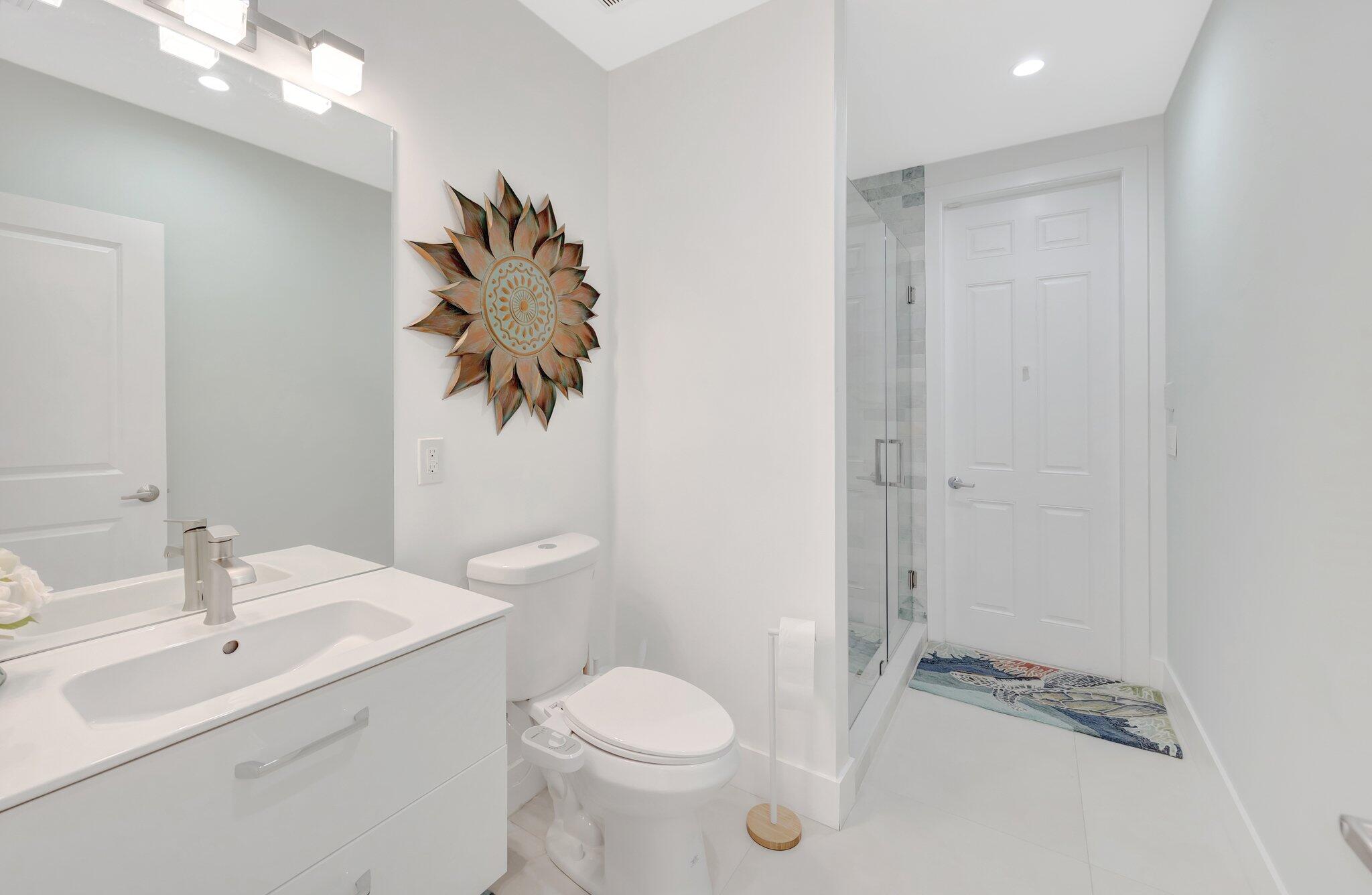 118 Pelican Road Tavernier, FL 33070 - Photo 43 of 72 Downstairs Guest Bath