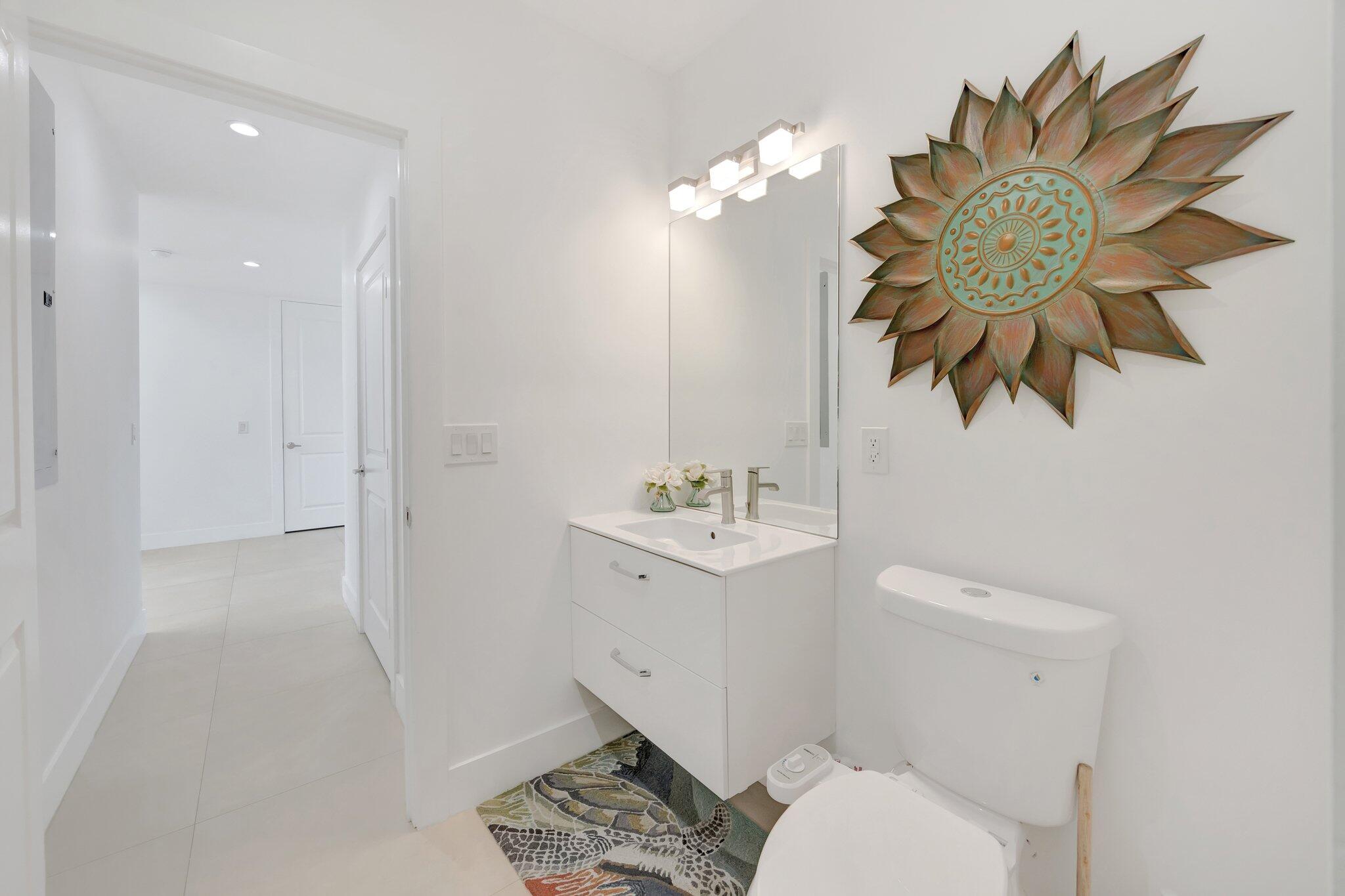 118 Pelican Road Tavernier, FL 33070 - Photo 45 of 72 Downstairs Guest Bath (View 3)