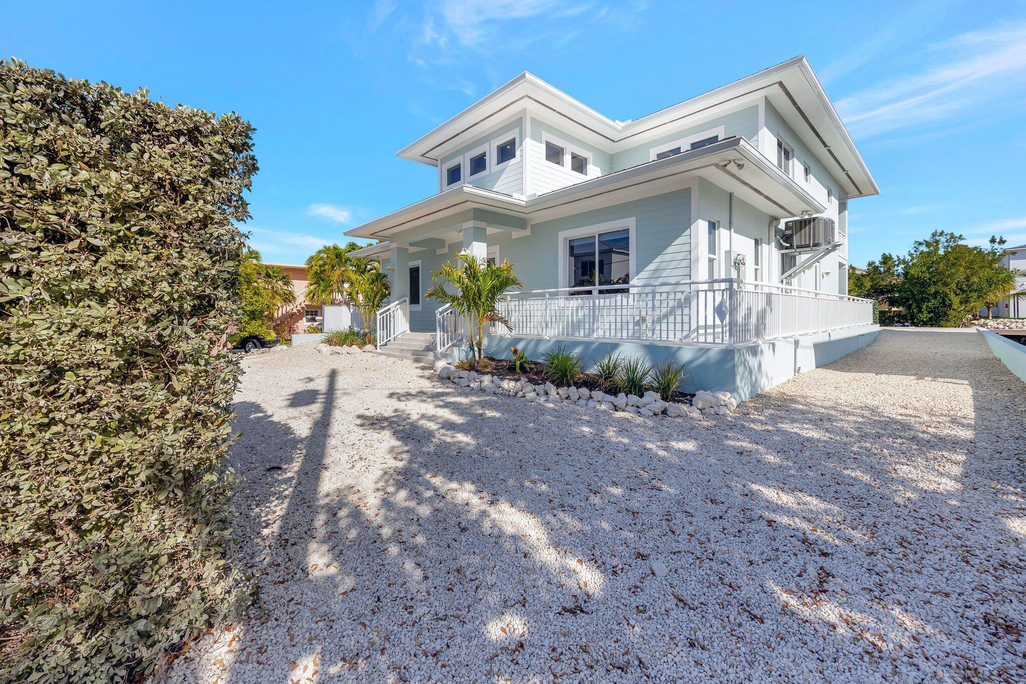 118 Pelican Road Tavernier, FL 33070 - Photo 71 of 72 Right Side